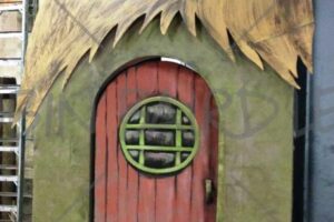 GLT-panto2013-Cottage-Door-SCALED